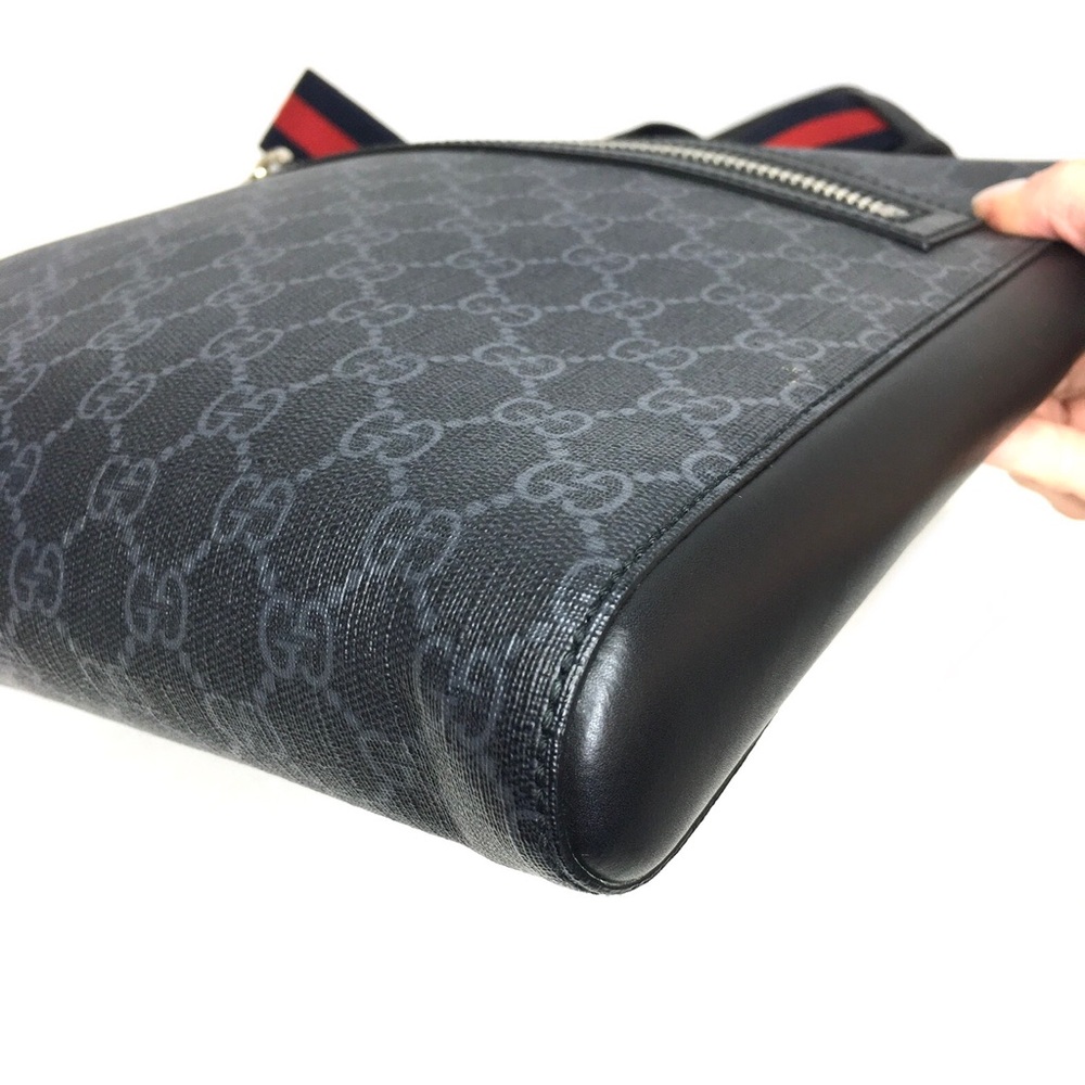 Gucci authentic unisex black crossbody bag - Picture 8 of 16